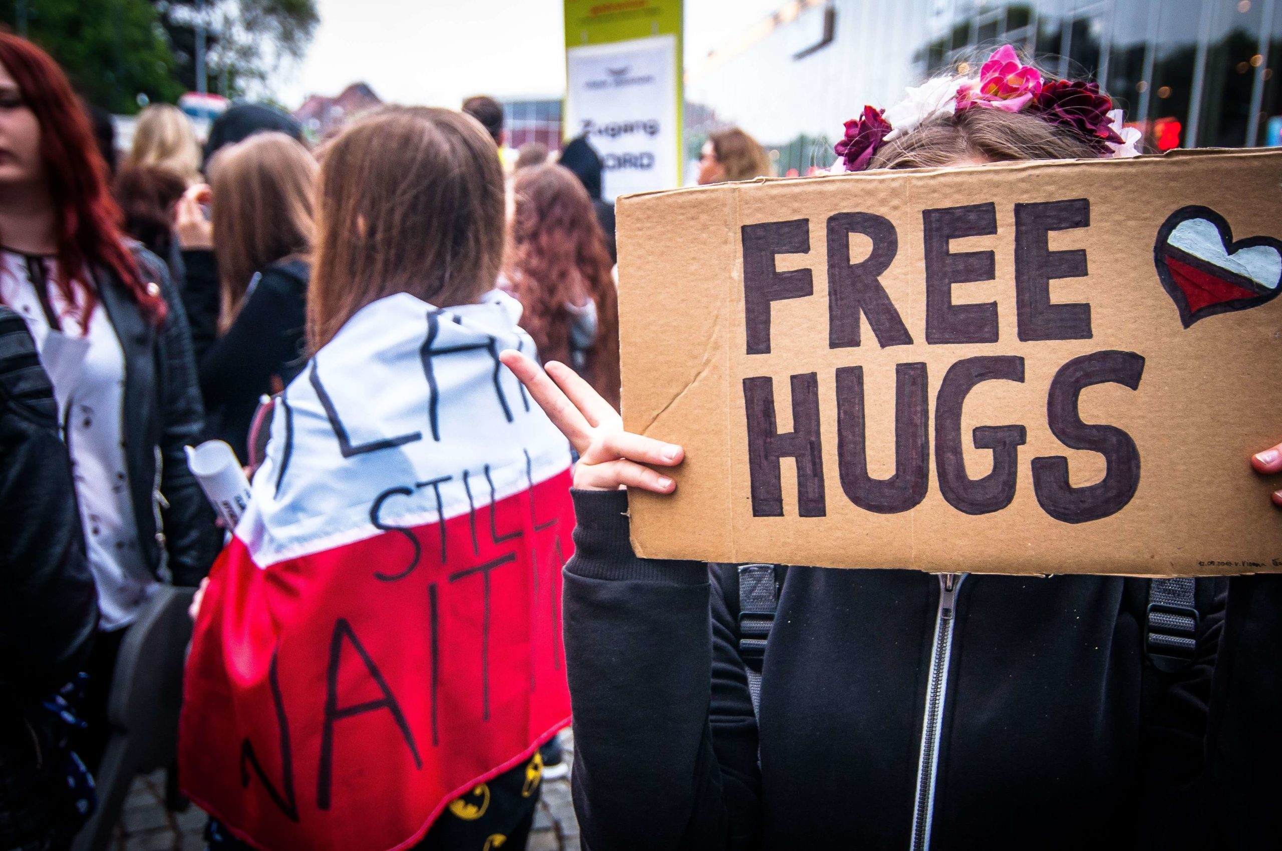 © Pexels - Pixabay Free Hugs
